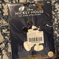 DISNEY MAIN ATTRACTION Space Mountain L.E. PIN (NWT)