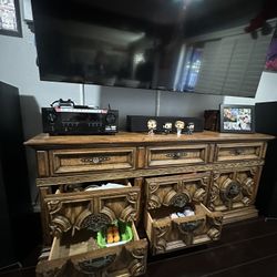 Antique Tv Stand /dresser 