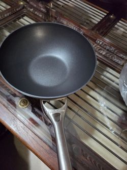 Calphalon 10.5 Wok