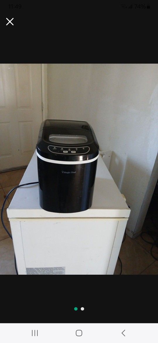 Magic Chef Ice Maker