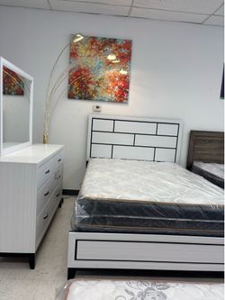 4 pc queen bedroom set
