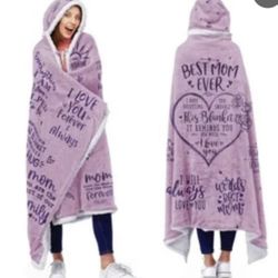 New Hooded Fleece Blanket For Mom. Purple  Great gift. X-Large 