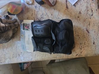 Protector For Bicycle And Skating