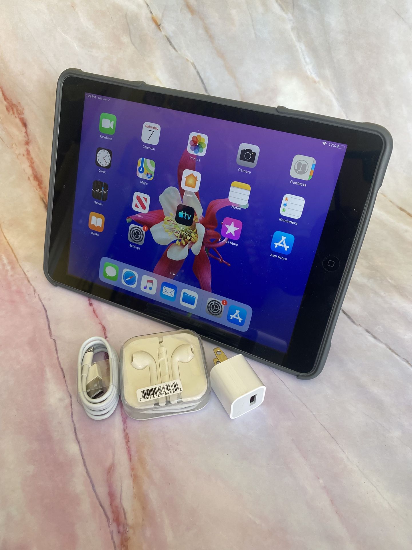 Apple iPad Air 32GB Memory