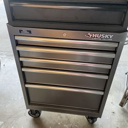 Husky Rolling Tool Box