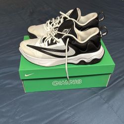 Giannis Immortality 3 - Basketball Shoes - Size 10.5 Men’s