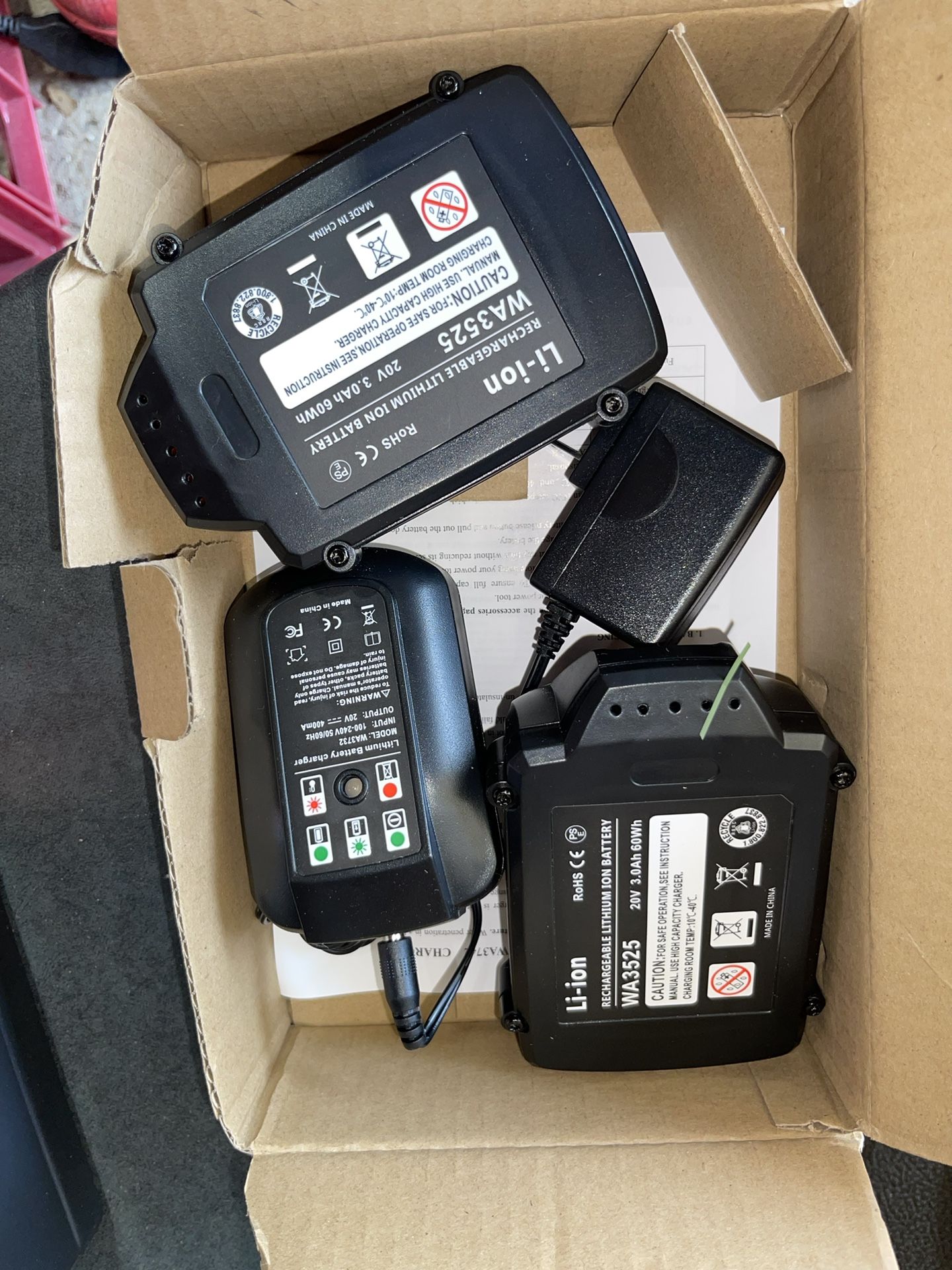 2 Rechargeable 20V 3.0Ah 60Wh Lithium Ion Batteries WA3525 & Charger For WORX Tools & WA3732 battery charger.