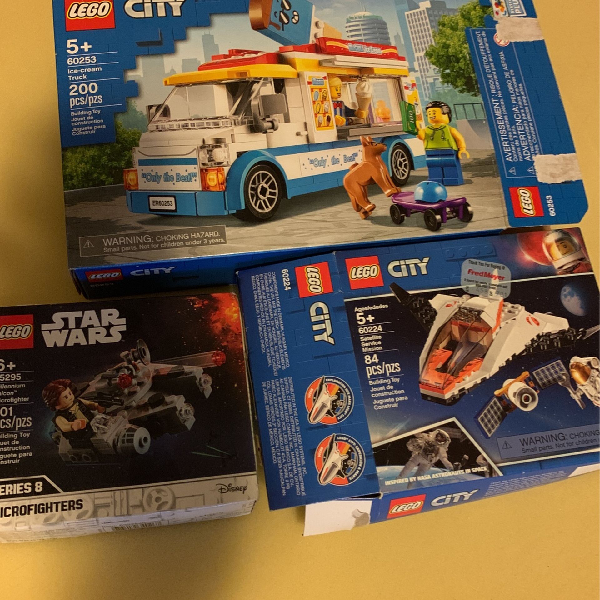 Lego Bundle - Includes Lego Star Wars P