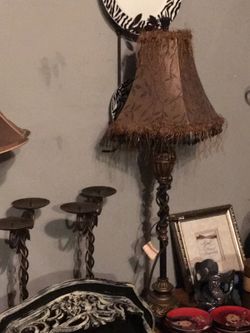 Table lamp
