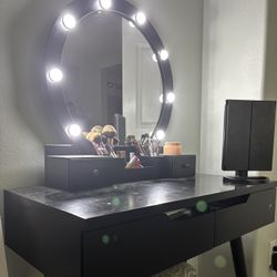 Makeup Table