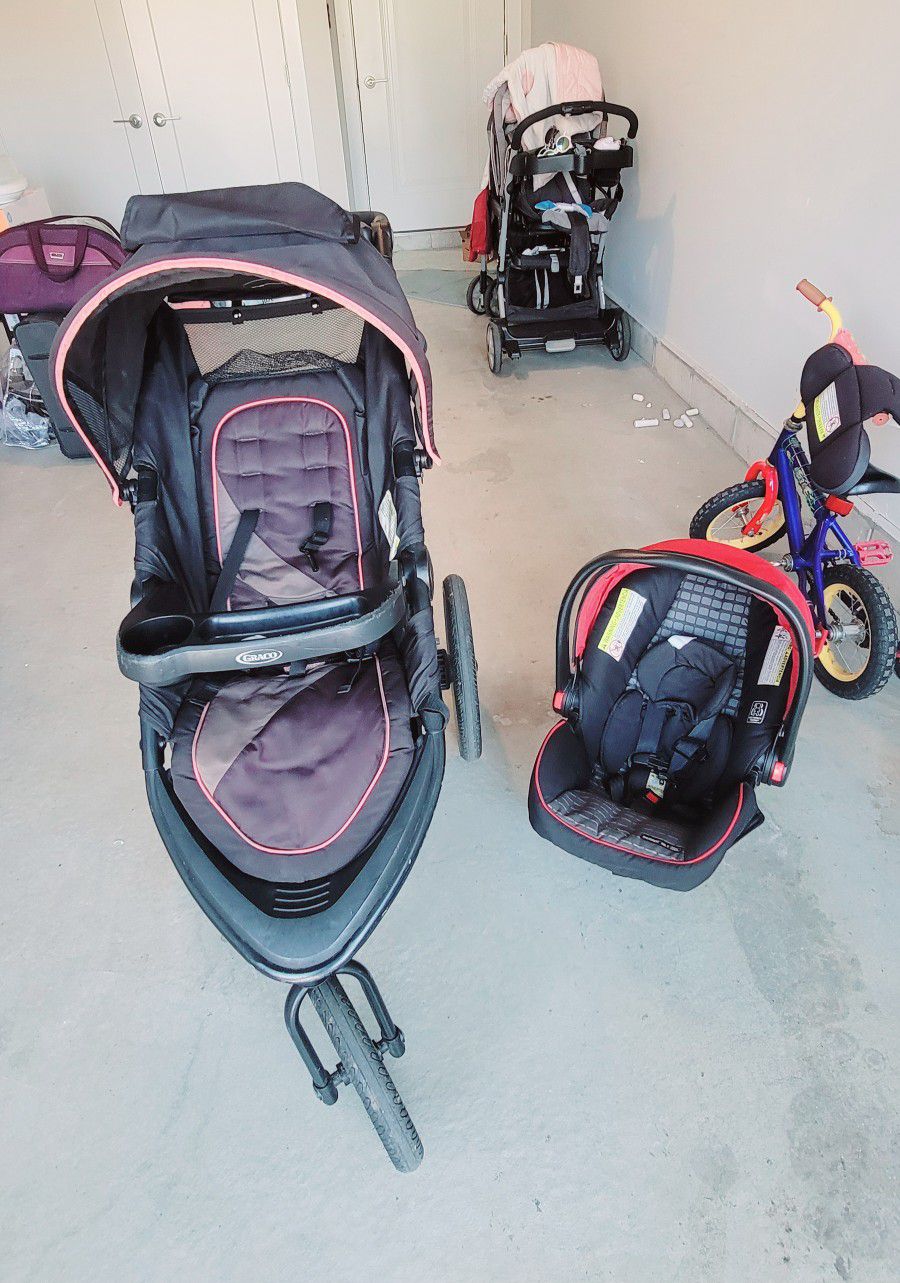 Graco Jogger Stroller With Infant Car Seat 