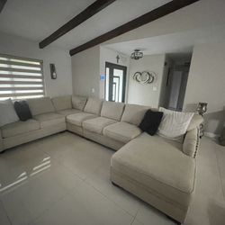 Sectional Sofa 