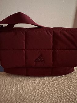Sport handbag. Cartera tipo sport.