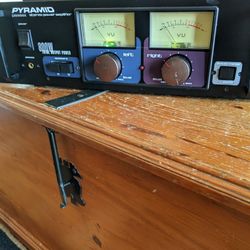 Pyramid Power Amplifier 