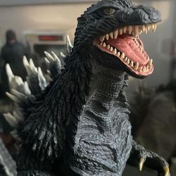 Toho 30cm Godzilla 2003 Collectible Figure, Tokyo SOS