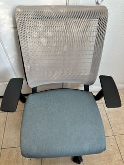 Steelcase Think Mesh Back Office Chair
