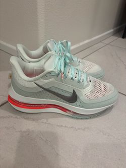 Nike air zoom pegasus premium size 9