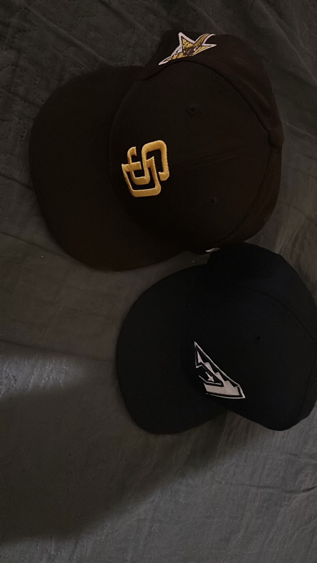 New Era Hats Size 7 1/2 Sand Diego Padres And Arizona Diamnonbacks