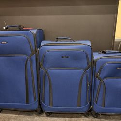 New - Dejuno 3 Piece Luggage Set