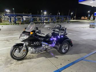 2006 goldwing motor trike