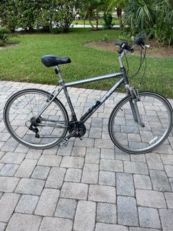 Men’s Kent hybrid 21 speed good condition ready to ride