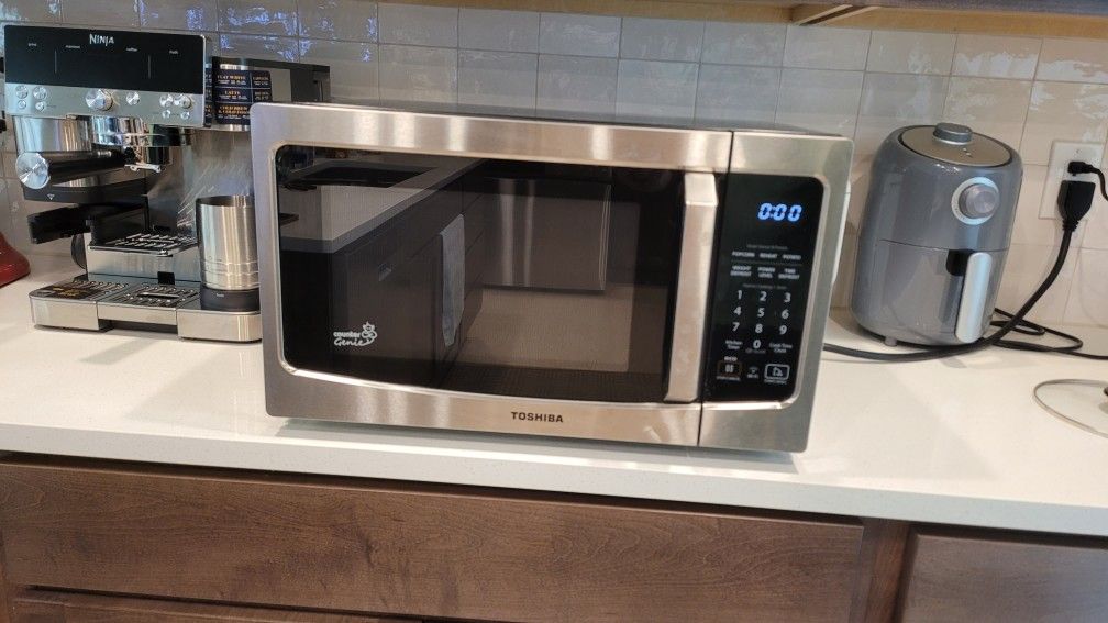 TOSHIBA ML-EM34P(SS) Smart Countertop Microwave, Sensor Reheat, Works With Alexa & Remote Control, Kitchen Essentials, Mute Function&ECO Mode, 1100W, 