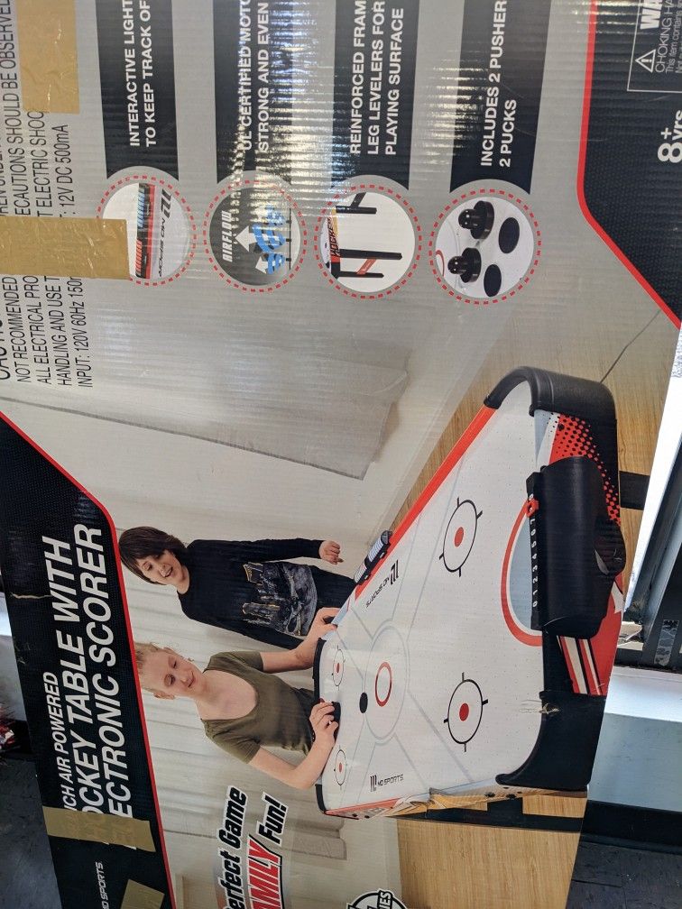 Air Hockey Table