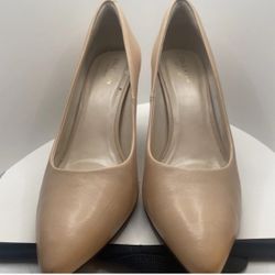 Cole Haan Women’s Go-To Park Pumps Beige Size 8.5 – Good Condition
