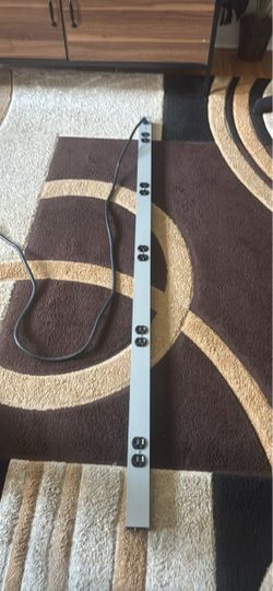 10-Outlet heavy duty Power Strip indoors