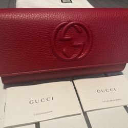 RED GUCCI PURSE 