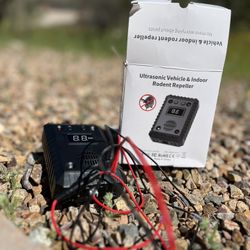 Open Box Ultrasonic Vehicle & Indoor Rodent Repeller