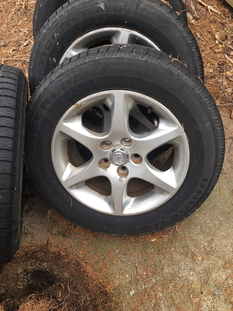 Four Tires 225 R60 16” Tiger Paw Touring 660 A B Rims Toyota Part