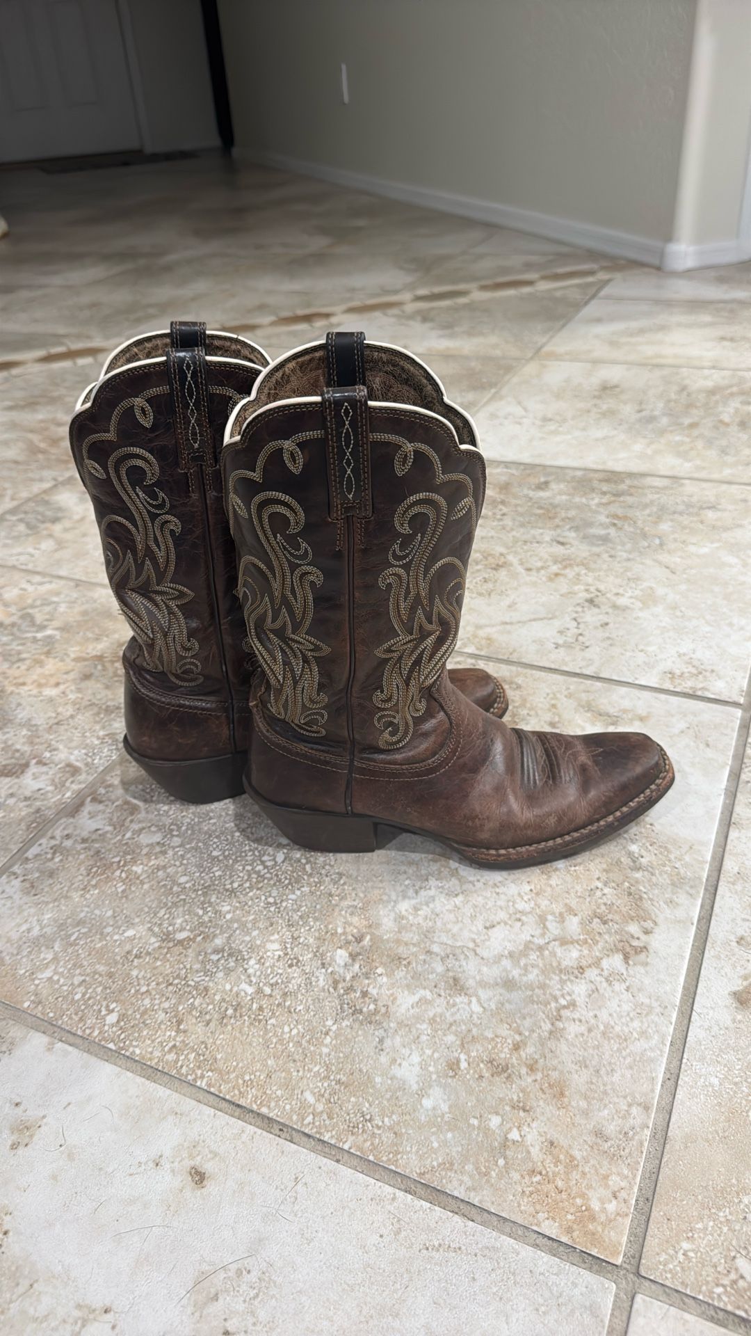 Ariat Cowboy Boots Size 7