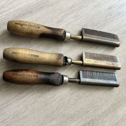 Used Golden Supreme Pressing Comb (3)