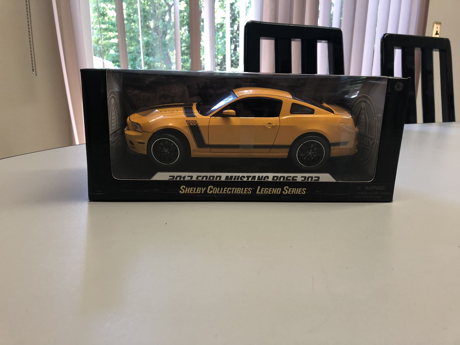 2013 Ford Mustang Boss 302 Legend 1:18 Scale Die-Cast Car Shelby Collectibles 