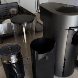 Selling Nespresso Vertuo Plus DeLonghi and the Aeroccino 3