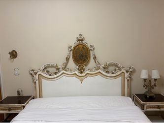 Vintage bedroom set ornament gold