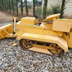 MAGNATRAC DOZER