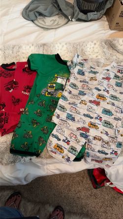 Boys Pajama Bundle size 7
