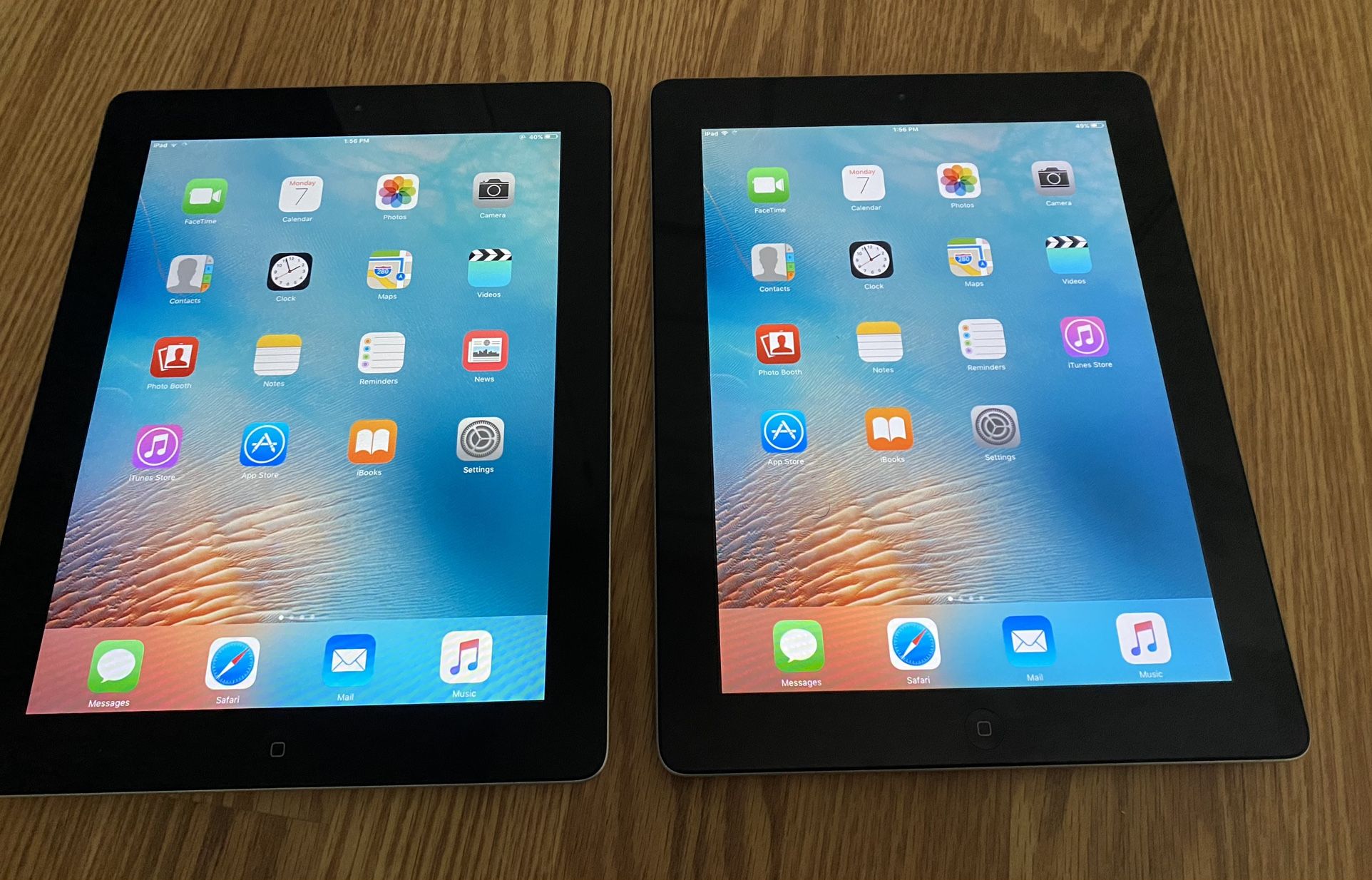 2 APPLE IPAD