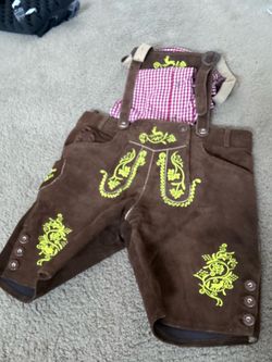 Leavenworth Oktoberfest Lederhosen