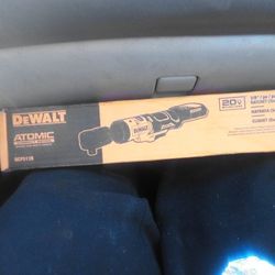 DeWalt 3/8 Ratchet