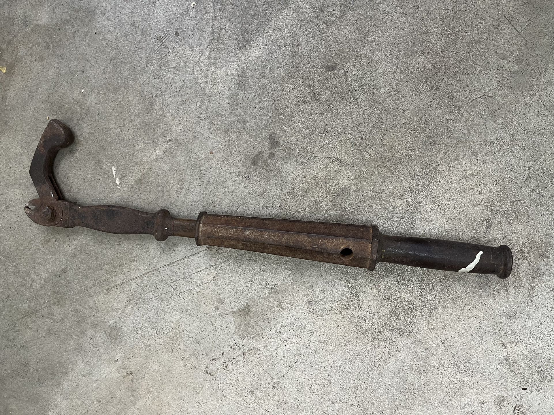 Antique Nail Pulling Tool