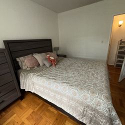 Queen Bed Frame And Mattress 