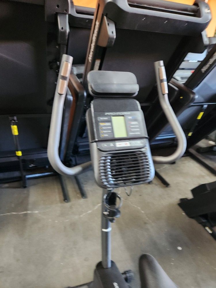 Holiday Special -Proform 300ci  50$ Sit Up Stationary Exercise bike- 50$