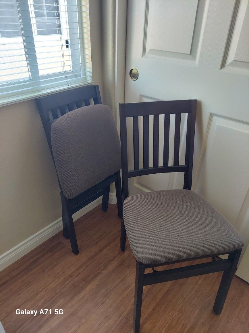 Used Foldable chairs