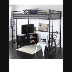 IKEA Bunk bed With table In the bottom