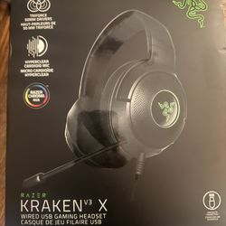 Razer Kraken V3 X Wired USB Gaming Headset: Lightweight Build - Triforce 40mm Drivers - HyperClear Cardioid Mic - 7.1 Surround Sound - Chroma RGB Ligh