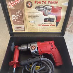 Milwaukee Magnum-Drill 