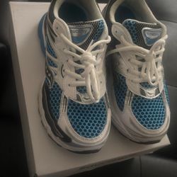 Blue Sauconys